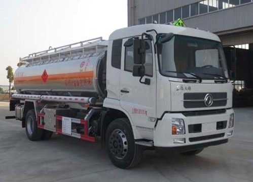 東風(fēng)天錦鋁合金運(yùn)油車(chē)圖片 東風(fēng)天錦鋁合金運(yùn)油車(chē)圖片