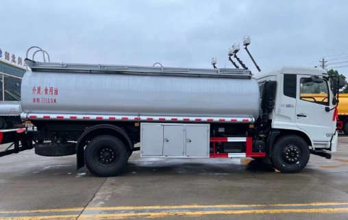 東風(fēng)天錦單橋食用油運輸車_潤知星牌SCS5180GSYDFH6型食用油運輸車 東風(fēng)天錦單橋食用油運輸車_潤知星牌SCS5180GSYDFH6型食用油運輸車